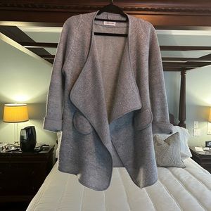 Grey Cardigan in excellent condition, sz small only worn once